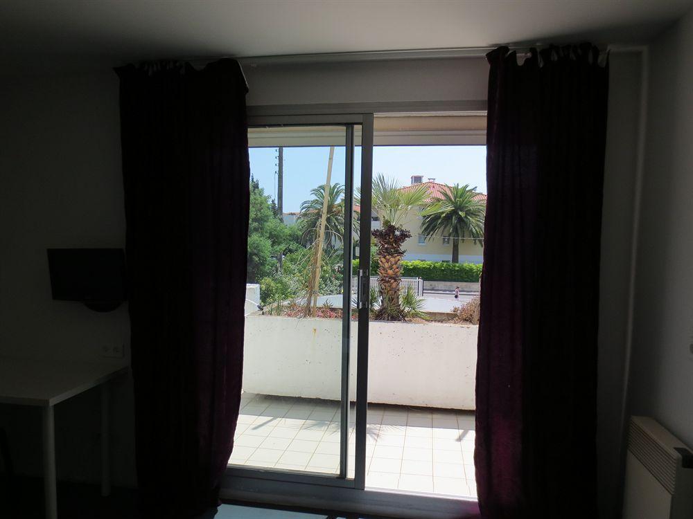 Hotel Sable Et Soleil - Port, Plage Et Jacuzzi Prive Fréjus Exteriör bild